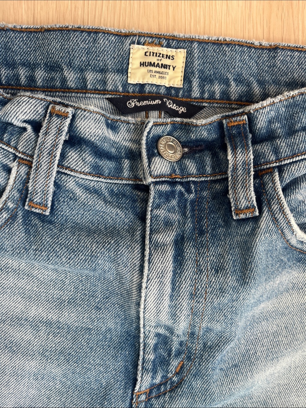 Citizens of Humanity Blue Distressed Amelia Vintage Flare Jeans - Picture 3 of 8